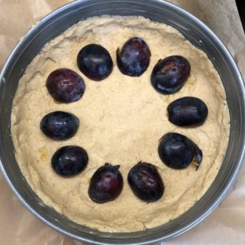 Recipe Plum Cheese Cake capped with Meringue low-carb gluten-free